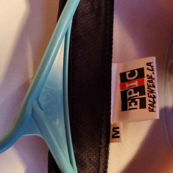 NASCAR official Pit crew shirt from BJ McLeod's team - Picture 3 of 5